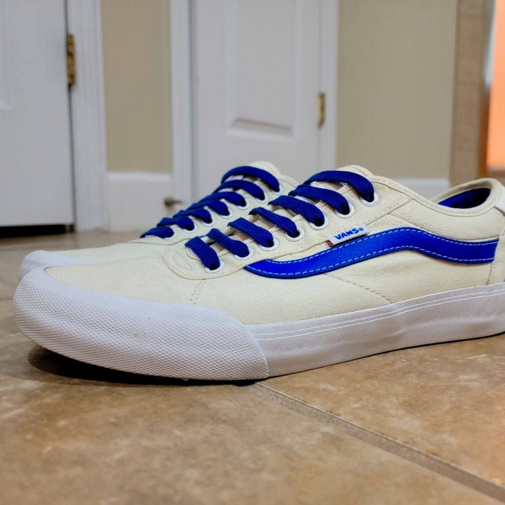 VANS Chima Pro 2 Centre Court sz 9.5m (EUC W/Box)